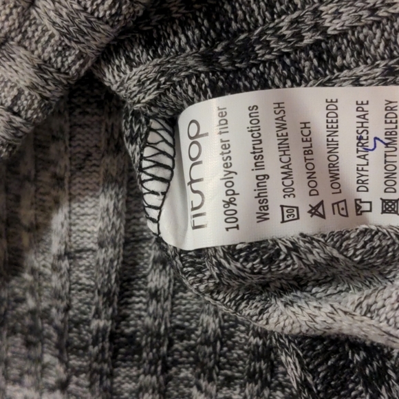 Fitshop black & gray knit longsleeve crew neck - Picture 3 of 4